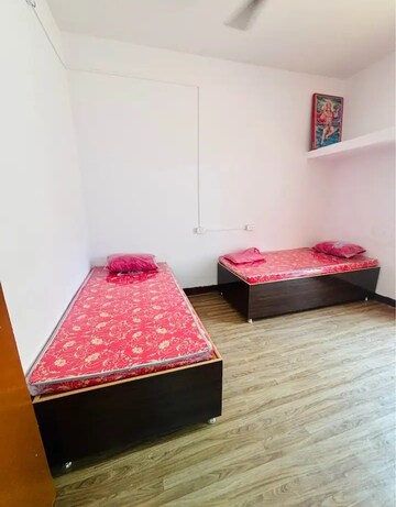 Bedroom in 2 BHK Independent House at Aliganj – for Rent