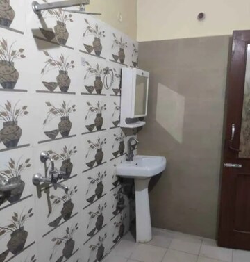 Bathroom in 1 BHK Villa at Aliganj – for Rent
