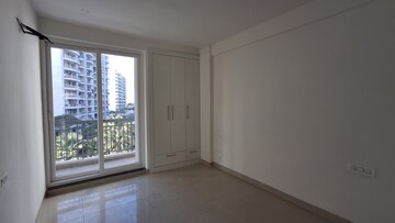 Room in 3 BHK Apartment at Maxxus Elanza, International Airport Road – for Rent