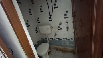 Bathroom in 3 BHK Apartment at Maxxus Elanza, International Airport Road – for Rent