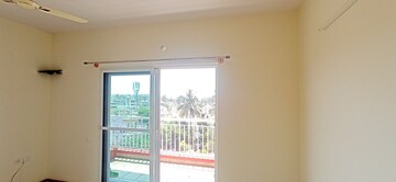 Room in 3 BHK Apartment at Bhartiya Nikoo Homes, Thanisandra Main Road – for Rent