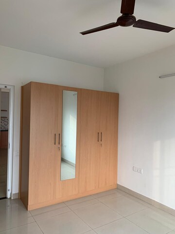 Room in 3 BHK Apartment at Brigade Northridge, Kogilu Road – for Rent