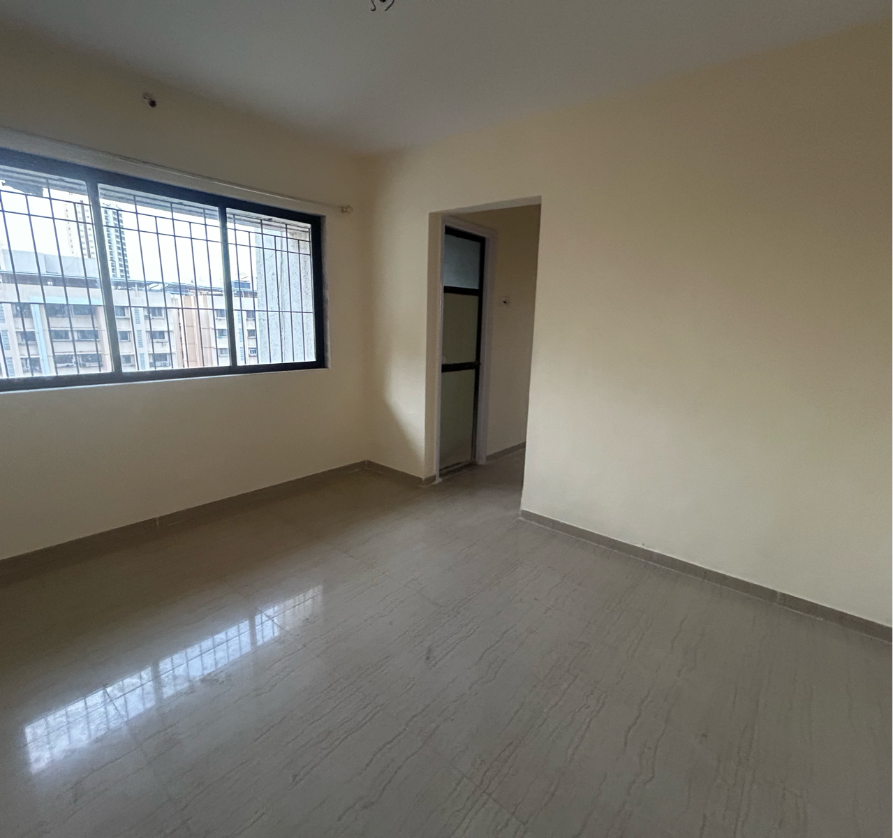 2 BHK Apartment For Sale in Raunak Unnathi Woods Supreme