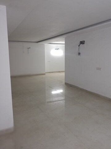 Room in 3 BHK Apartment at Orris Woodview Residencies, Sector 89 – for Sale