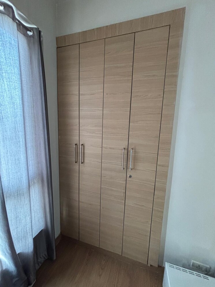 Bathroom, emaar-palm-hills 3 Bedroom 1575 Sq.Ft. Apartment In Sector 77 Gurgaon 8673114