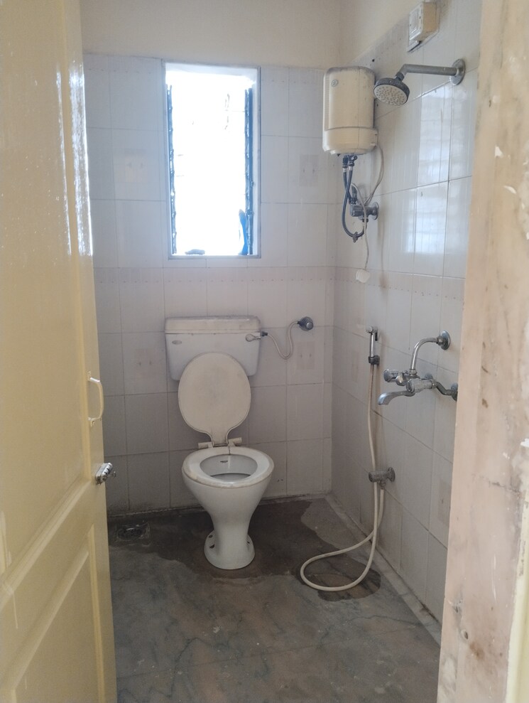 Bathroom, ganesh-tower-chs 2 Bedroom 1200 Sq.Ft. Apartment In New Panvel Sector 17 Navi Mumbai 8673122