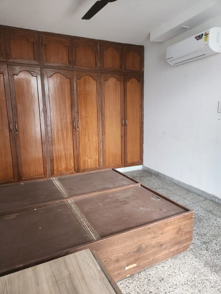 Room, rwa-qutab-enclave 2 Bedroom 800 Sq.Ft. Builder Floor In Katwaria Sarai Delhi 8673145