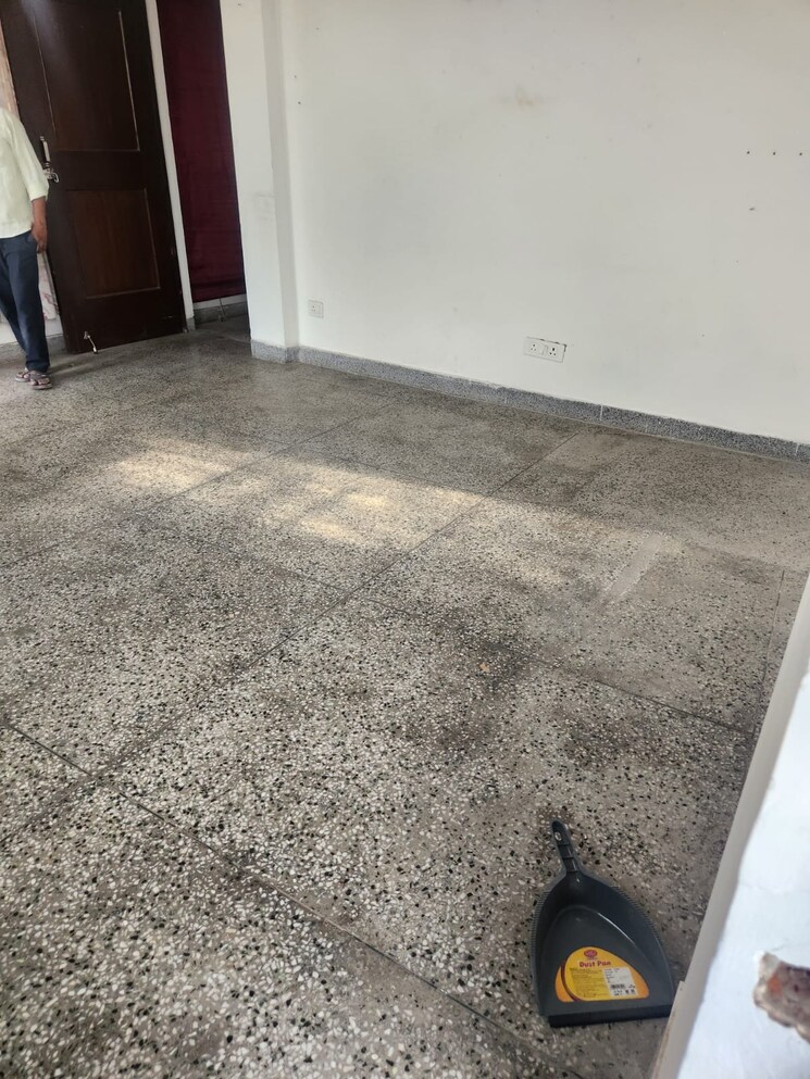 Room, rwa-qutab-enclave 2 Bedroom 800 Sq.Ft. Builder Floor In Katwaria Sarai Delhi 8673145