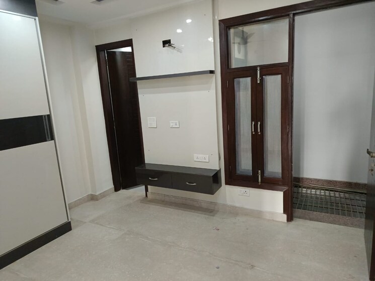 Room, sector 17 dwarka 3 Bedroom 1350 Sq.Ft. Apartment In Sector 17 Dwarka Delhi 8673148