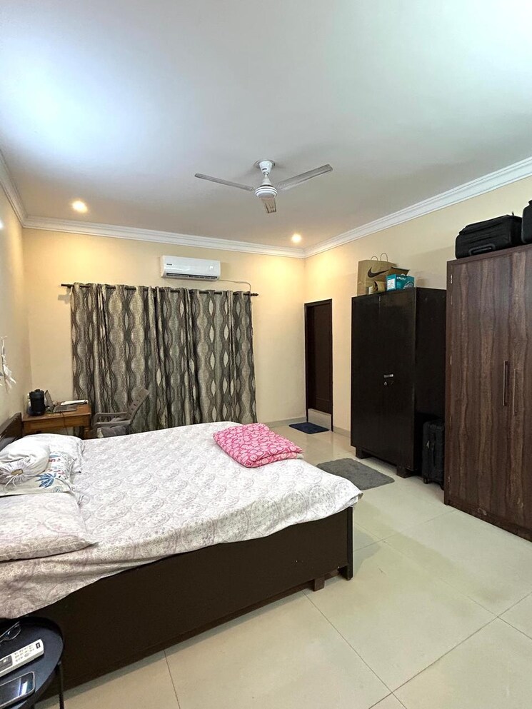 Bedroom, dlf phase i 2 Bedroom 1190 Sq.Ft. Builder Floor In Dlf Phase I Gurgaon 8673219