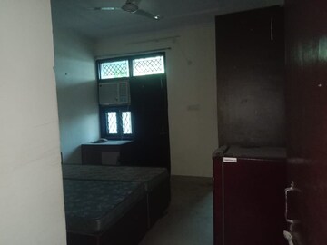 Master Bedroom in 1.5 BHK Apartment at RWA Qutab Enclave, Katwaria Sarai – for Rent
