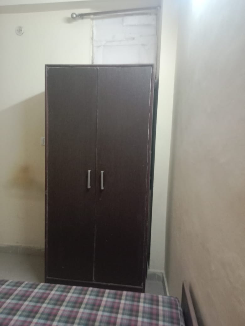 1 RkBuilder Floor For Rent in RWA Qutab Enclave