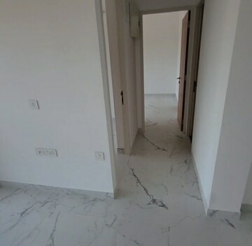 Room in 2 BHK Apartment at Dynamix Avanya, Dahisar East – for Rent