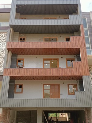 Furnished Amenities in 2.5 BHK Builder Floor at BPTP Park Central, Sector 85 – for Sale