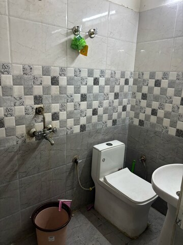 Bathroom in 2 BHK Apartment at RWA Apartments Sector 71, Sector 71 – for Rent