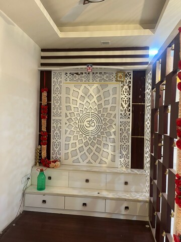 Furnished Amenities in 3 BHK Apartment at Mahagun Mezzaria, Sector 78 – for Rent