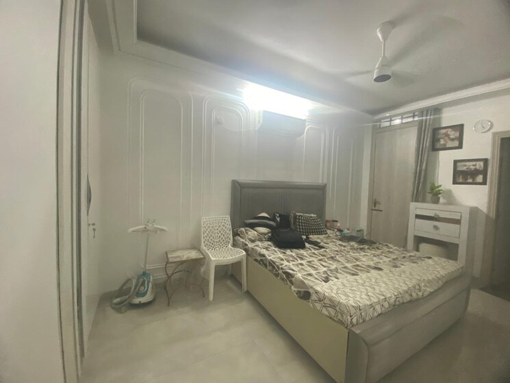 Bedroom, east of kailash 3 Bedroom 1500 Sq.Ft. Builder Floor In East Of Kailash Delhi 8673336