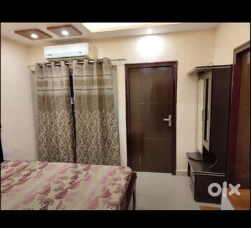Bedroom in 4 BHK Apartment at LDA Parijaat Apartments, Faizabad Road – for Rent
