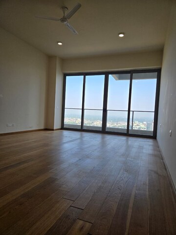 Room in 3 BHK Apartment at Emaar Gurgaon Greens, Sector 102 – for Rent