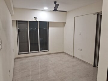 2 BHK Apartment For Rent in New Diamond Palace, Santacruz West