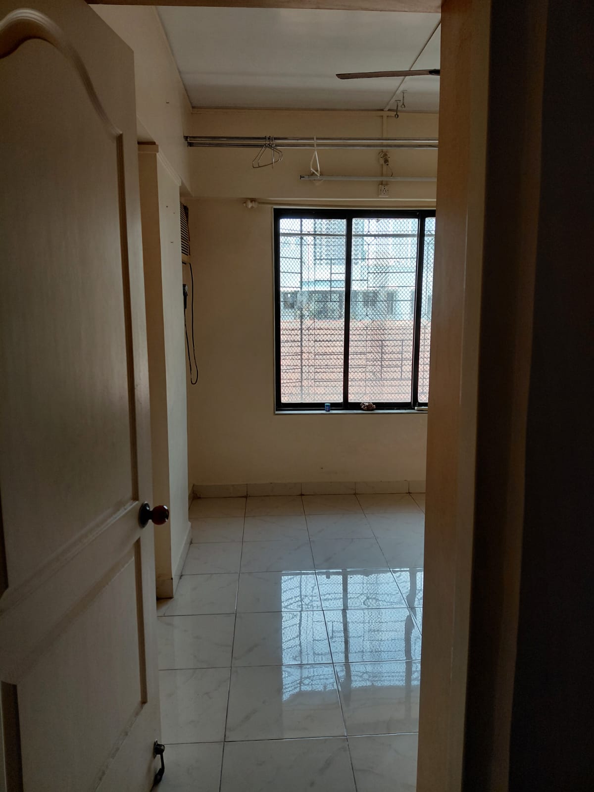 1 BHK Apartment For Rent in Dadarkar Building