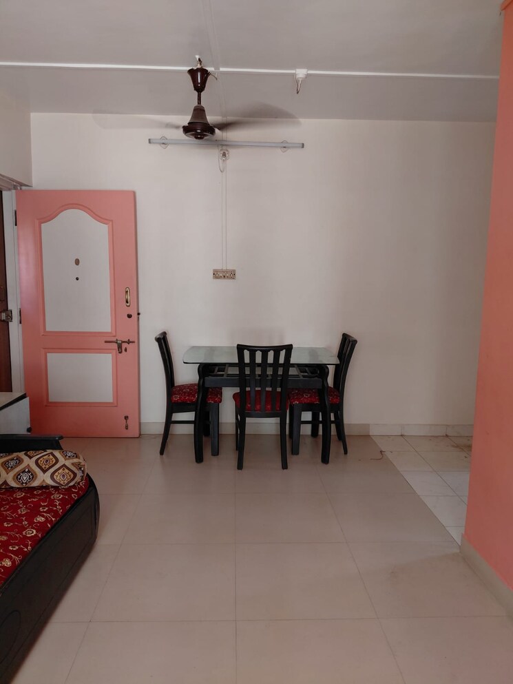 Living Room, dadarkar-building 1 Bedroom 500 Sq.Ft. Apartment In Dadar West Mumbai 8673652