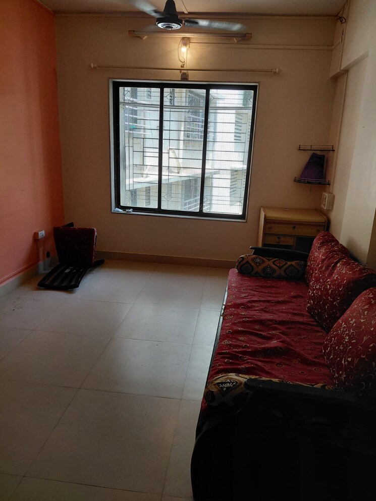 Room, dadarkar-building 1 Bedroom 500 Sq.Ft. Apartment In Dadar West Mumbai 8673652