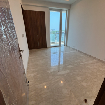 Room in 3 BHK Apartment at Sector 22 – for Rent
