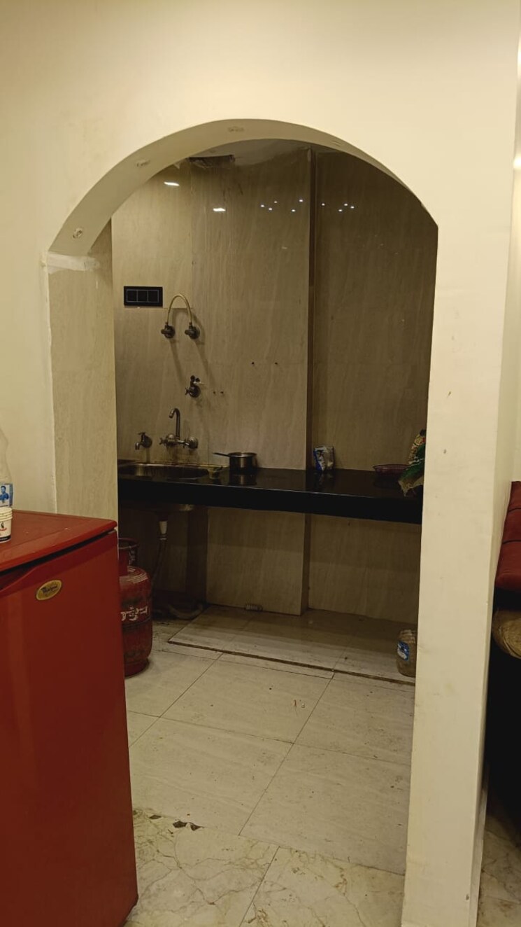 Kitchen, the mall avenue 2 Bedroom 1000 Sq.Ft. Apartment In The Mall Avenue Lucknow 8673674