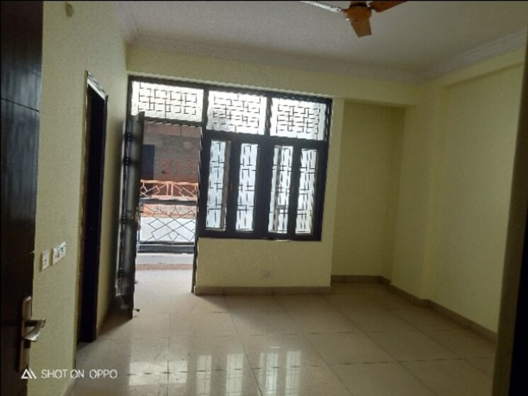 Room, the mall avenue 2 Bedroom 1000 Sq.Ft. Apartment In The Mall Avenue Lucknow 8673674