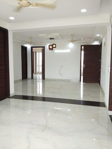 3 BHK Builder Floor For Rent in Super Mart 1, Sector 27