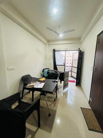 Master Bedroom in 1 BHK Builder Floor at Sector 46 – for Rent