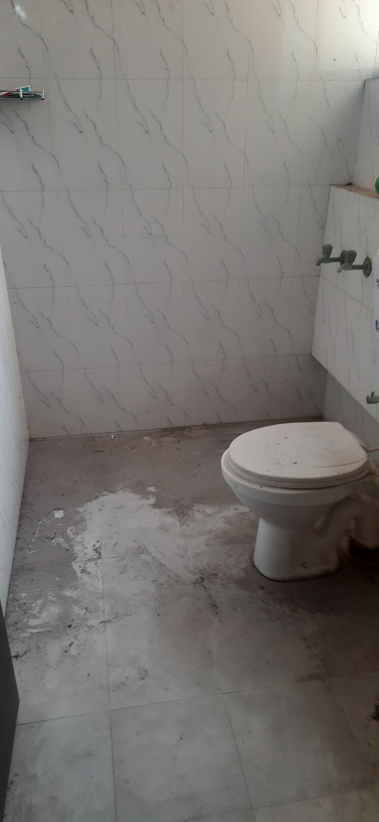 Bathroom, klj-platinum-heights 2 Bedroom 652 Sq.Ft. Apartment In Sector 77 Faridabad 8673709