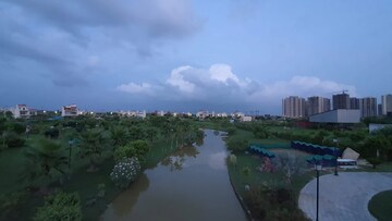 Swimming Pool in 2 BHK Apartment at Gaur Yamuna City 7th Parkview, Gaur Yamuna City – for Sale