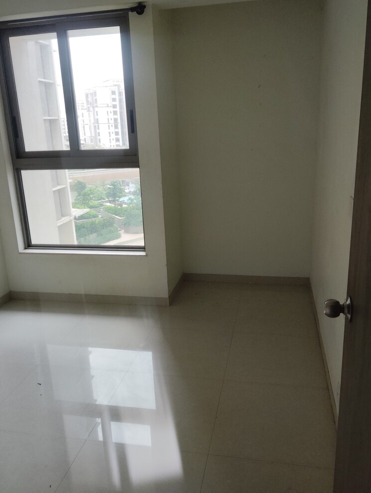 Room, kalpataru-paramount 2 Bedroom 527 Sq.Ft. Apartment In Kapur Bawdi Thane 8673724