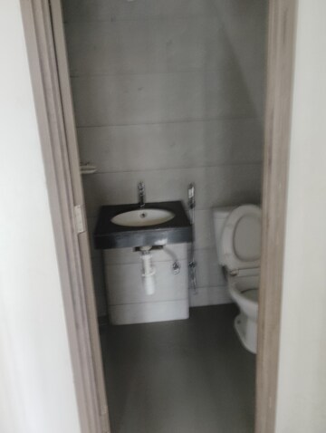 Bathroom in 2 BHK Apartment at Kalpataru Paramount, Kapur Bawdi – for Rent