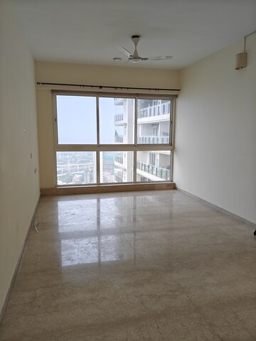 2 BHK Apartment For Rent in L&T Crescent Bay T2, Parel