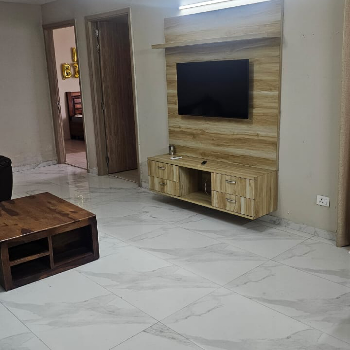 2 BHK + Extra Room Apartment For Rent in M3M Skywalk