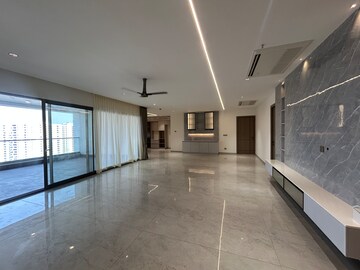 Room in 4 BHK Apartment at Sri Fortune Sonthalia Sky Villas, Kokapet – for Rent