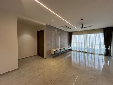 Room in 4 BHK Apartment at Sri Fortune Sonthalia Sky Villas, Kokapet – for Rent