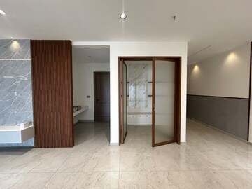 Room in 4 BHK Apartment at Sri Fortune Sonthalia Sky Villas, Kokapet – for Rent