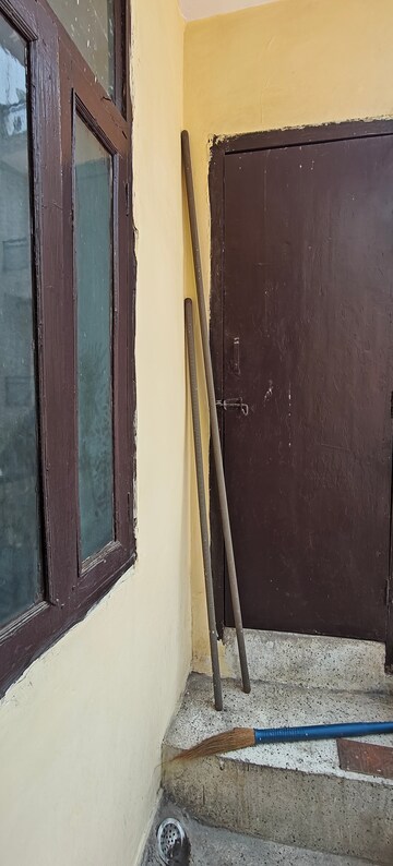 Building Lobby in 2 BHK Builder Floor at Mayur Vihar Phase 1 – for Rent