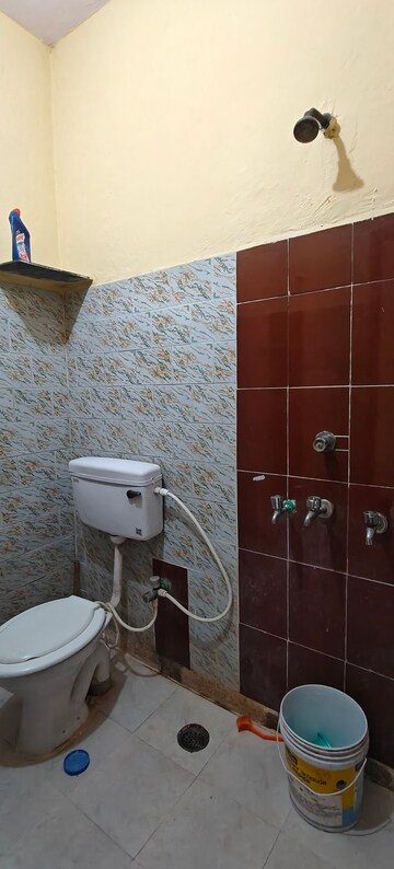 Bathroom in 2 BHK Builder Floor at Mayur Vihar Phase 1 – for Rent