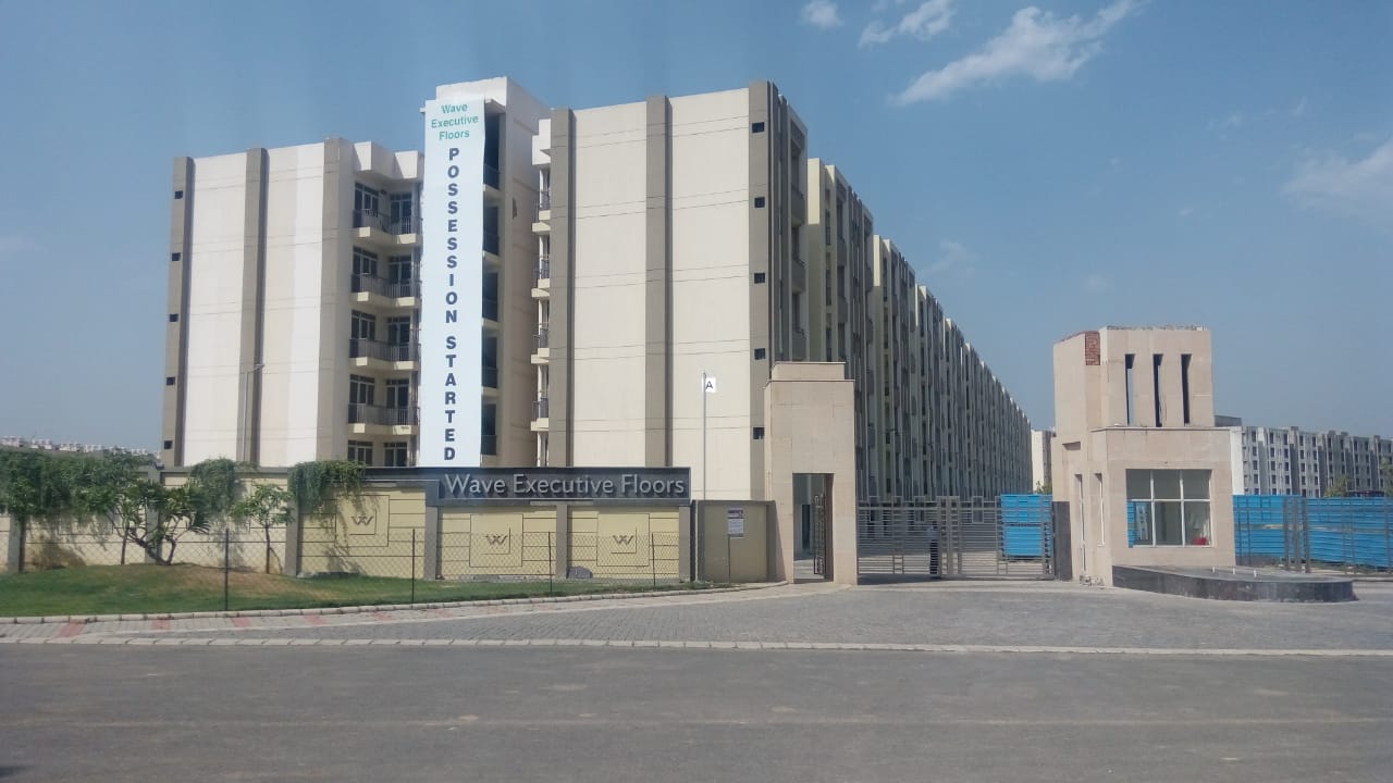 3 BHK + Pooja Room Apartment For Rent in Wave Executive Floors