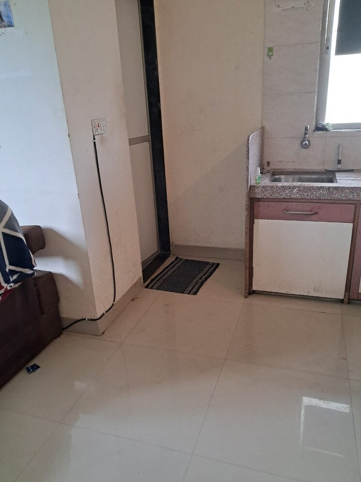 Bathroom, rahul-apartments 1 Bedroom 340 Sq.Ft. Apartment In Malad West Mumbai 8673820
