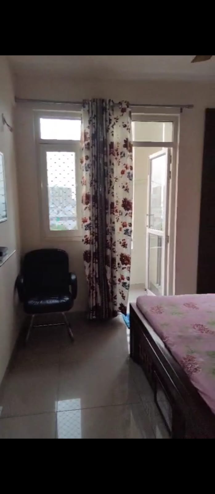 3 BHK + Pooja Room 1129 Sq.Ft. Apartment in Wave Executive Floors