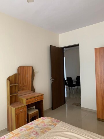 Room in 2 BHK Apartment at Rustomjee Elanza, Malad West – for Rent