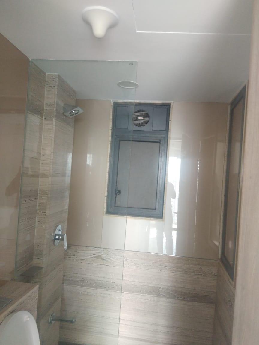 2.5 BHK Apartment For Sale in Lodha New Cuffe Parade