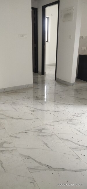 Room in 2 BHK Apartment at Raymond Ten X Vibes, J K Gram – for Sale