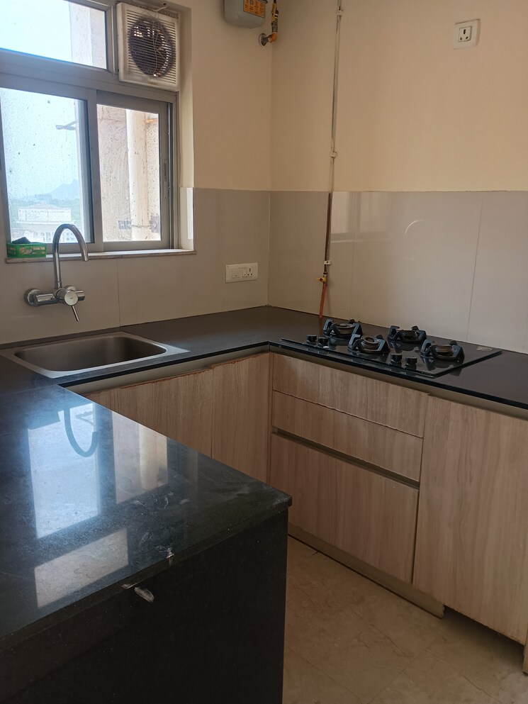 undefined, hiranandani-castalia 1 Bedroom 630 Sq.Ft. Apartment In Ghodbunder Road Thane 8673965